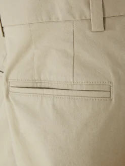 Primark Calças^Calças Chino Elásticas Corte Perna Direita